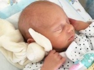Cuski Miniboo, a bonding aid designed for new mums and their preterm babies.